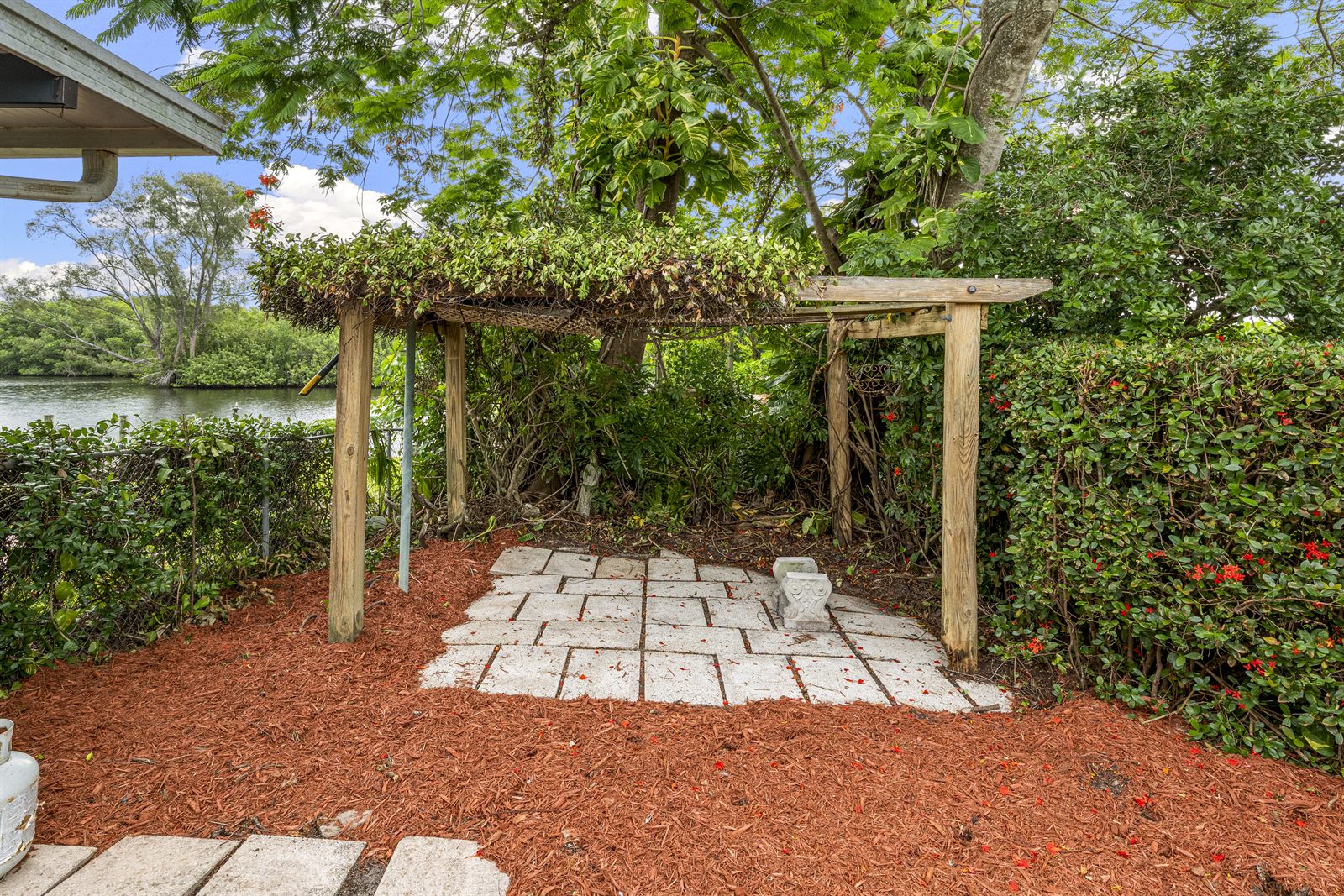 Exterior of a residential property in Fort Myers, FL